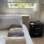 Cozy Studio Close To Cbd & Beach In Westmere