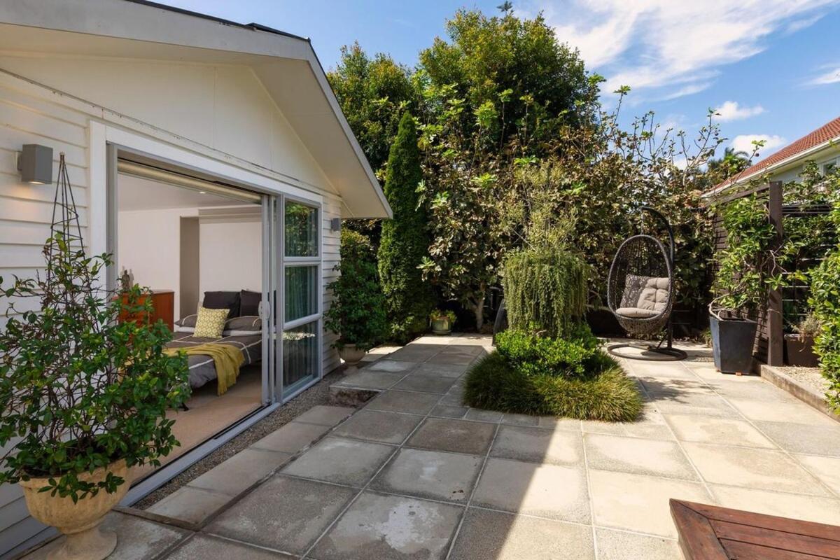 Cozy Close To Cbd & In Westmere Holiday home *