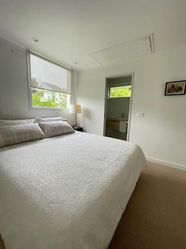 Cozy Close To Cbd & In Westmere Holiday home